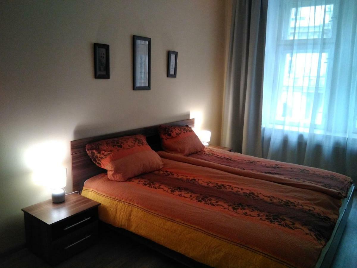 U Andela Appartement Praag Buitenkant foto
